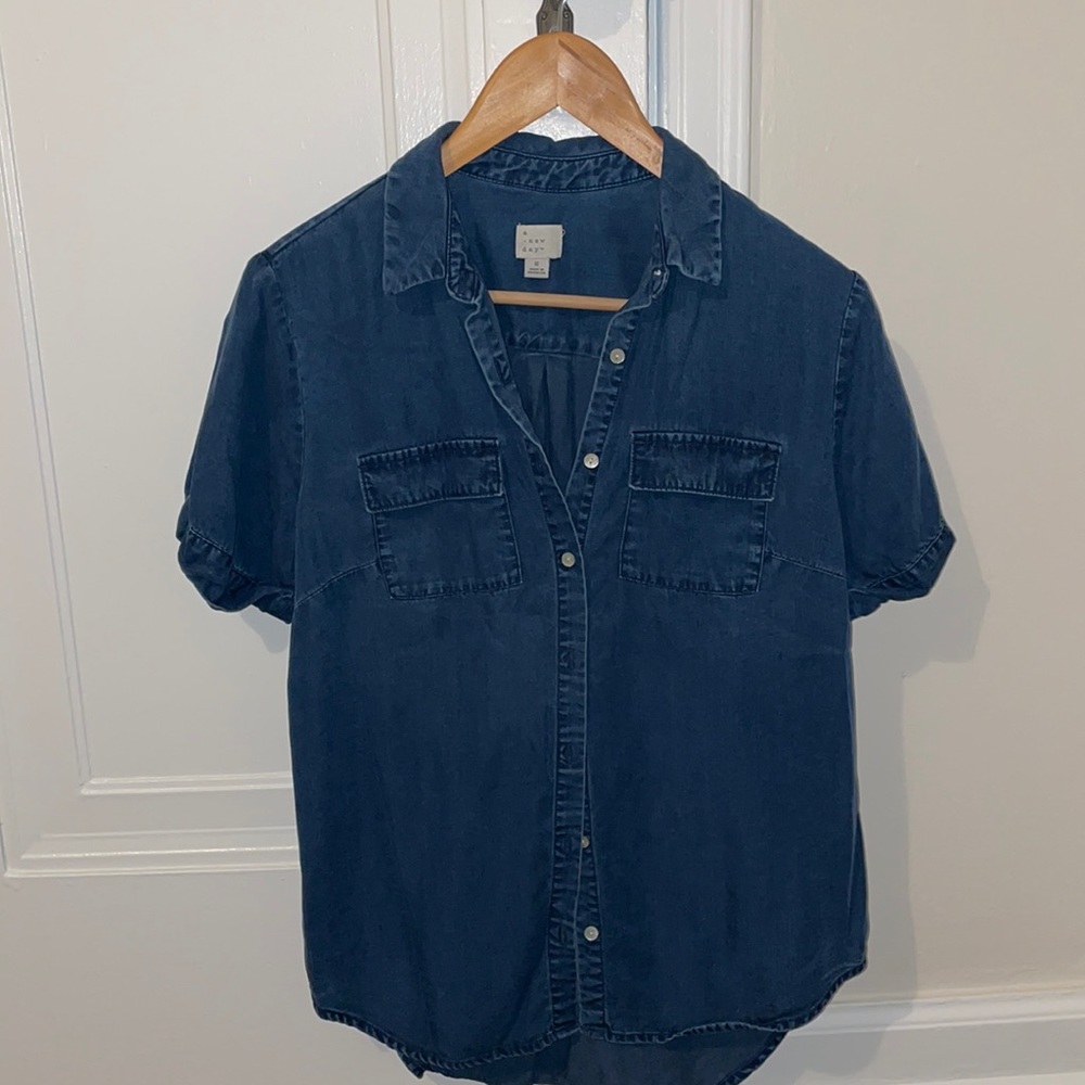 NEW women’s Oversized denim button down tee (small)